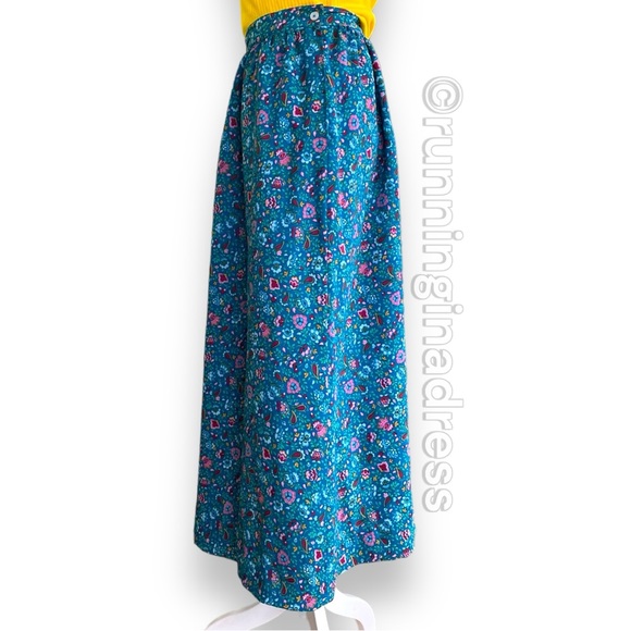 Vintage 70’s The Villager Vibrant Polyester Maxi Skirt Tagged 16 See Measurement - Picture 3 of 14